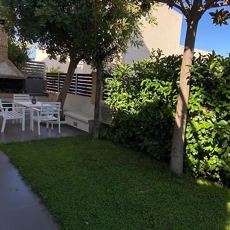 Cozy 2 Room Apartment With Garden Near Athens Air-Port อาร์เตมีดา ภายนอก รูปภาพ