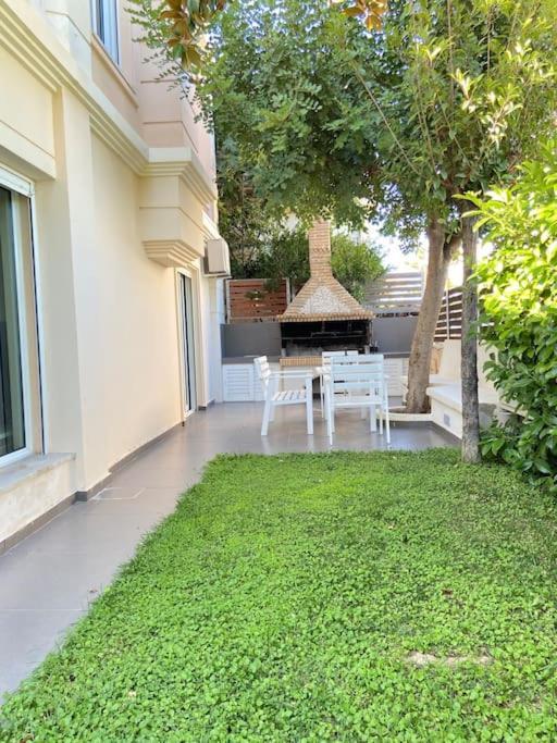 Cozy 2 Room Apartment With Garden Near Athens Air-Port อาร์เตมีดา ภายนอก รูปภาพ