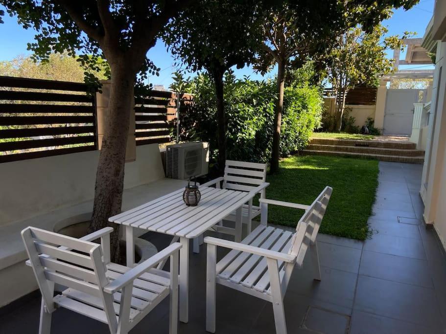 Cozy 2 Room Apartment With Garden Near Athens Air-Port อาร์เตมีดา ภายนอก รูปภาพ